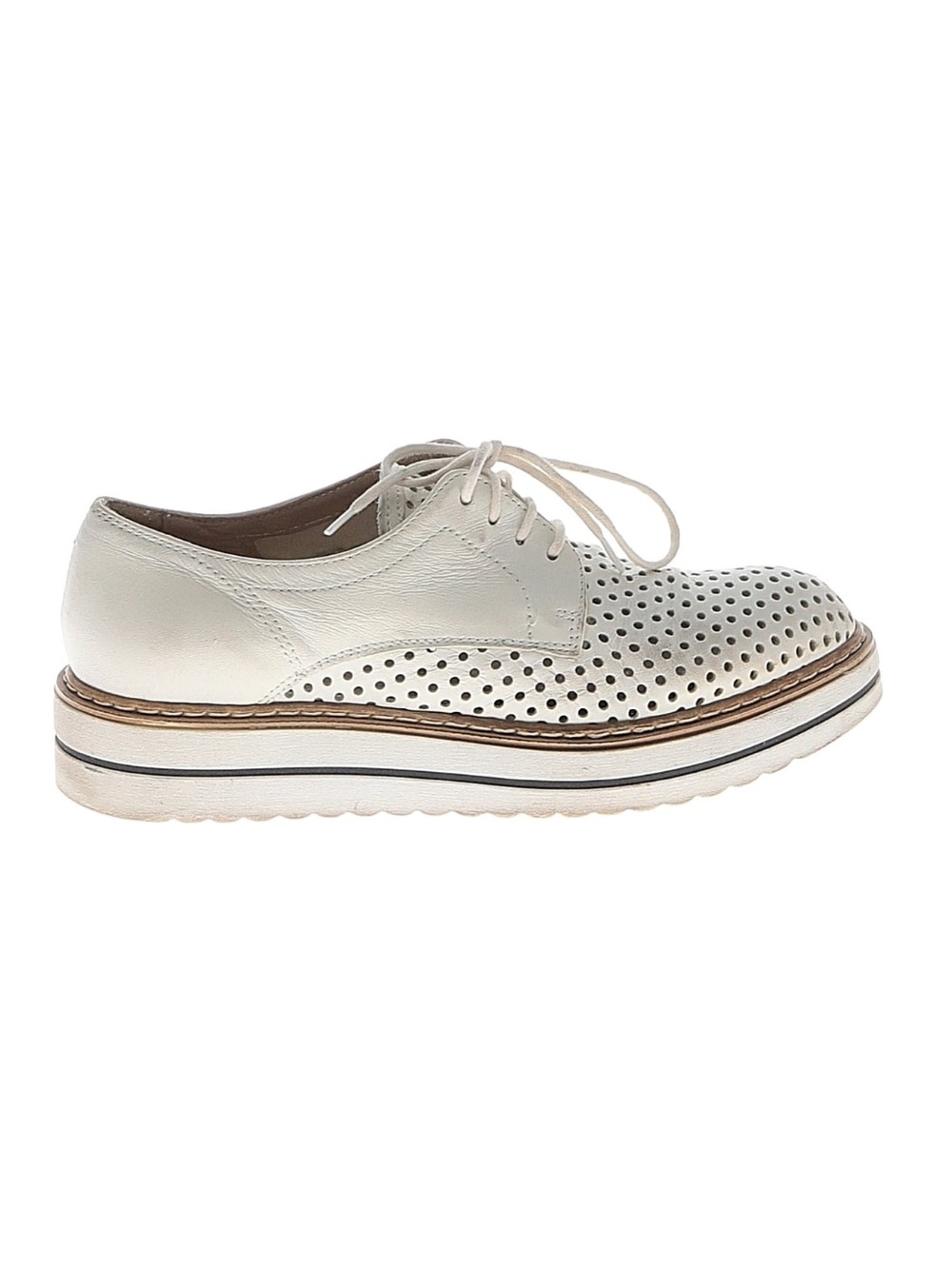 Summit by White Mountain leather Perforated Lace-Up Platform Oxford Shoe
